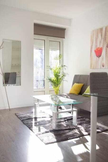 Comodo Y Agradable Estudio En Madrid Centro A2 Εξωτερικό φωτογραφία