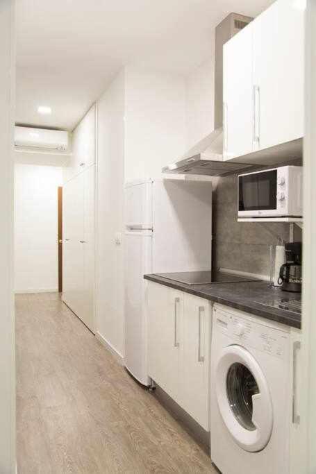 Comodo Y Agradable Estudio En Madrid Centro A2 Εξωτερικό φωτογραφία