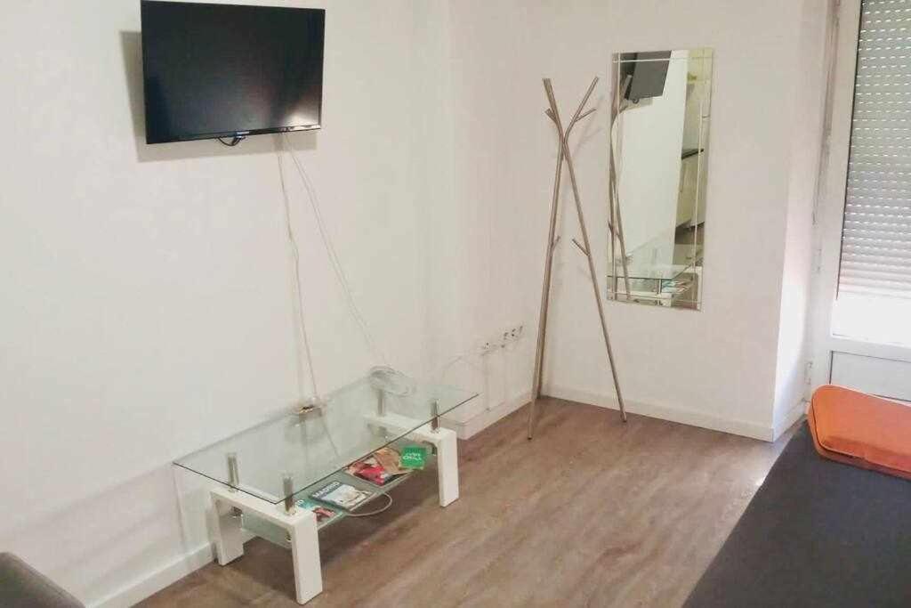 Comodo Y Agradable Estudio En Madrid Centro A2 Εξωτερικό φωτογραφία